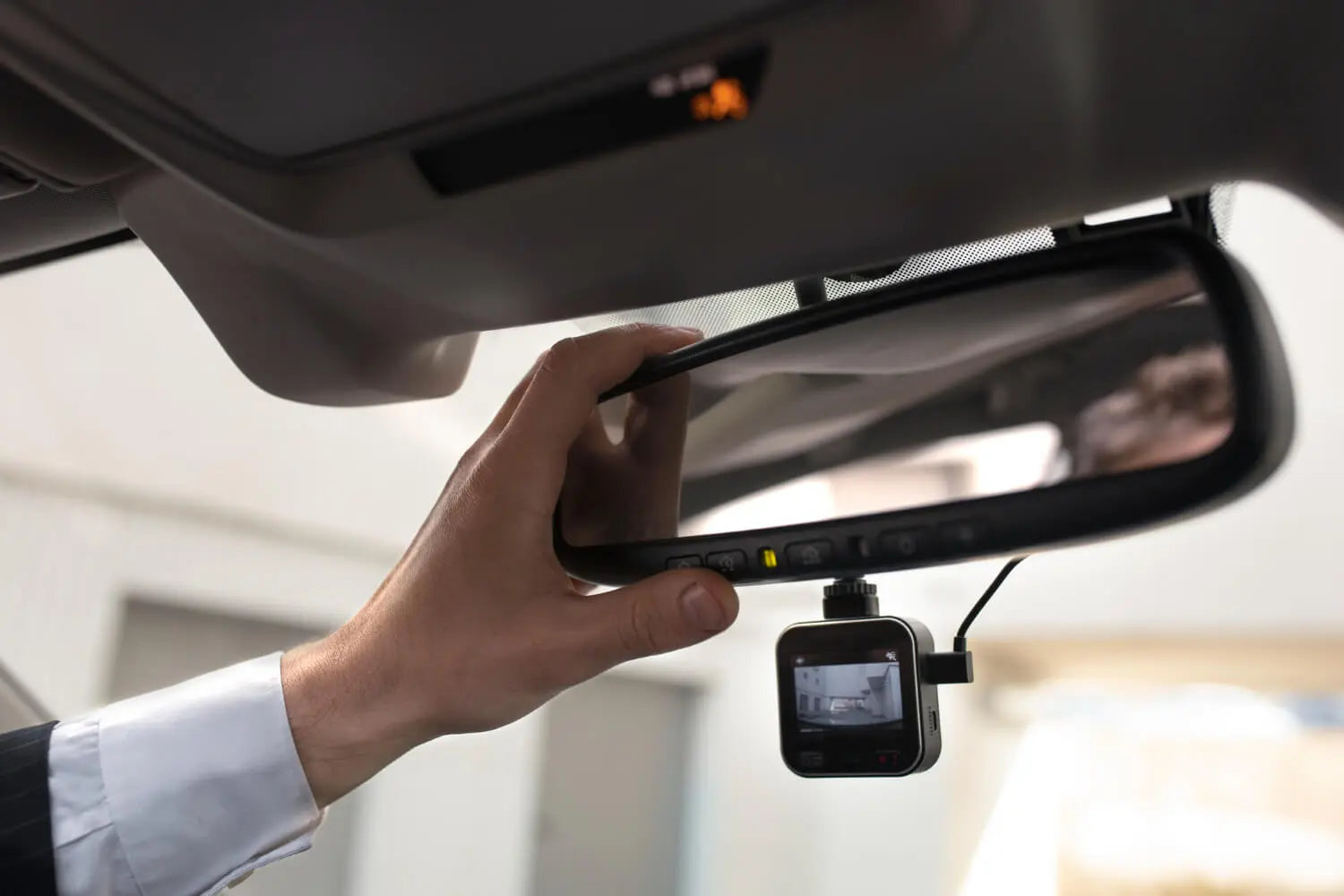 Is There a Dash Cam Without Wires? – Aqara LLC